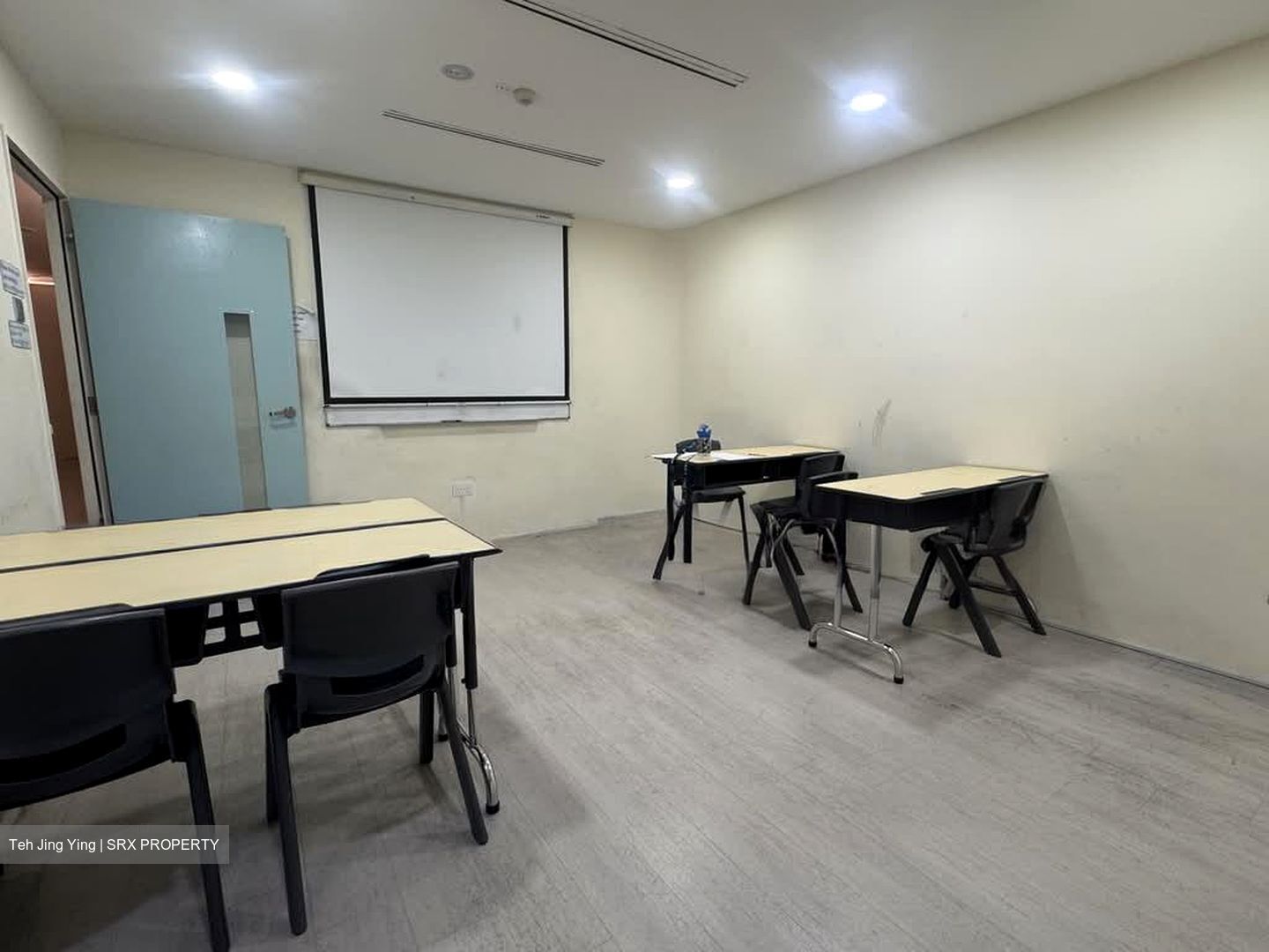 Chiat Hong Building (D7), Office #579589271